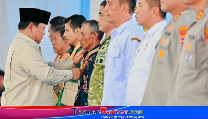 Presiden Prabowo Sematkan Bintang Jasa untuk “Pahlawan Pangan”: Apresiasi Tertinggi untuk Mereka yang Wujudkan Swasembada