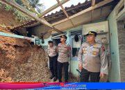 Kapolres Purworejo Turun Langsung Meninjau Lokasi Longsor di Kecamatan Bener