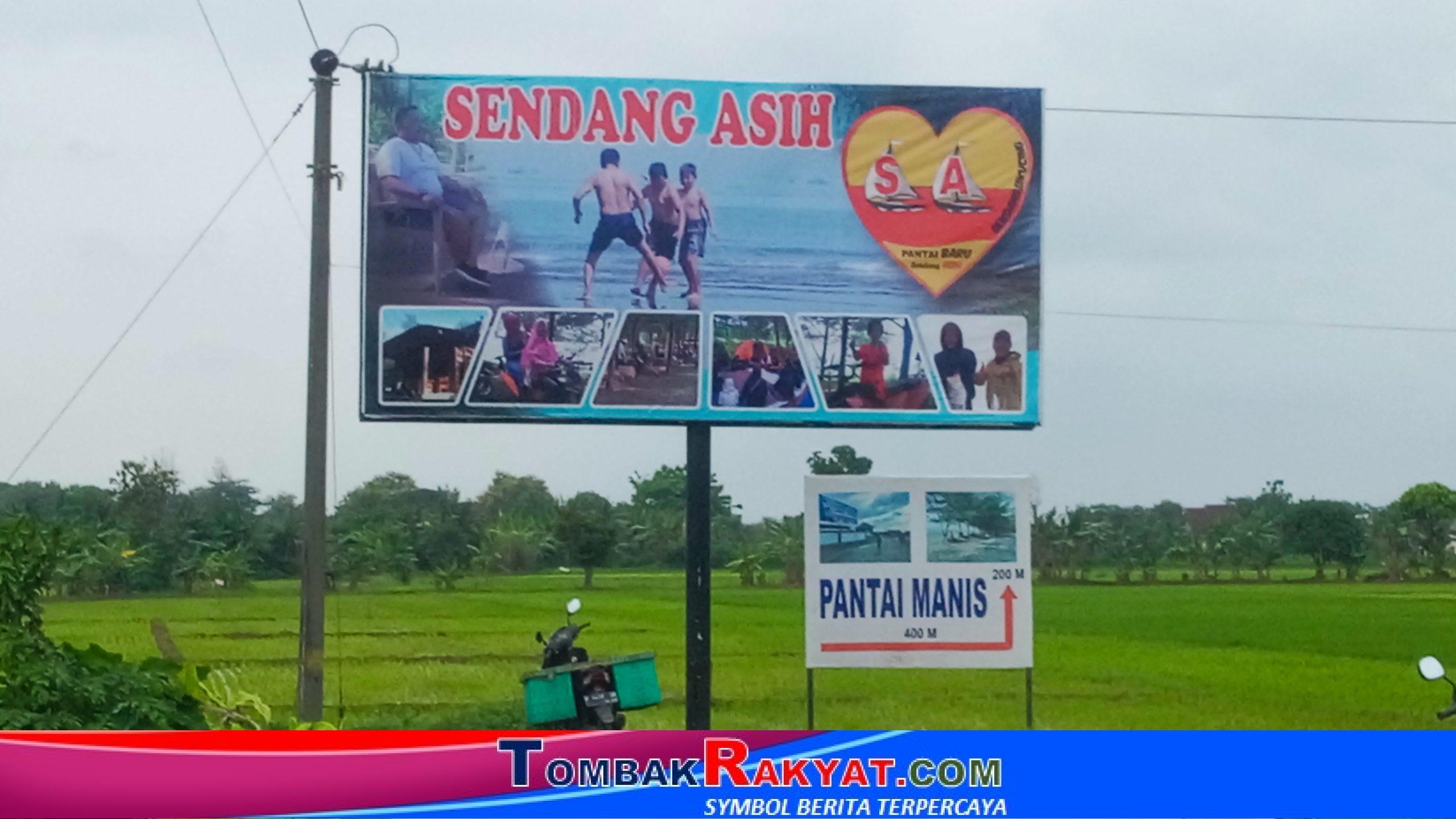 Baliho menuju Pantai Sendang Asih dan Pantai Manis