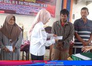 Bupati Kendal Hj. Dyah Kartika Permanasari, SE.,MM., Serahkan Saving Nelayan di TPI Tawang