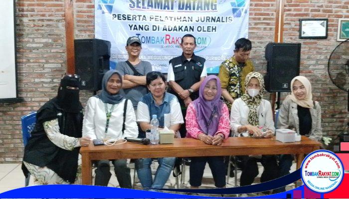 Pelatihan Jurnalistik TombakRakyat: Menampar Hoaks, Mengasah Etika, dan Menguji Mental Calon Wartawan