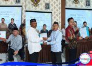 Resmi Dilantik Bupati, 5 Kuwu Krangkeng Langsung Sertijab: Camat Tegaskan Komitmen Bangun Desa