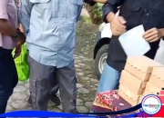 Petugas Panitia Desa Ponggok Rebut Kertas Absen Wartawan, Diduga Ganggu Kerja Jurnalistik