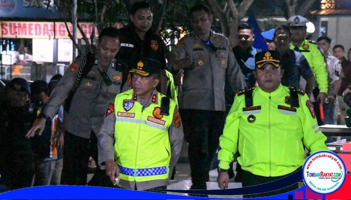 Kapolda Jabar Tinjau Arus Balik di Rest Area 229B, Pastikan Pemudik Aman dan Nyaman