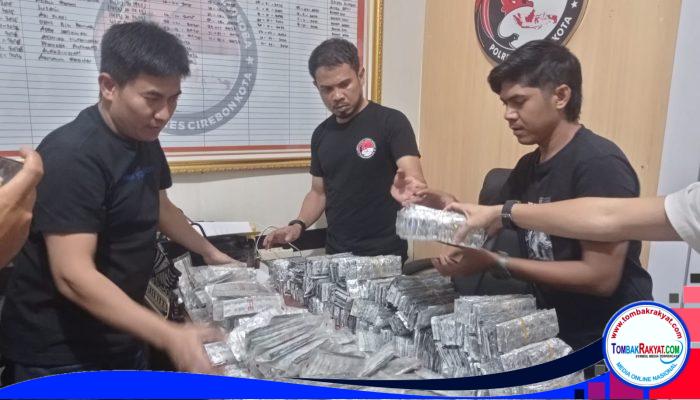 Polres Cirebon Kota Amankan Tiga Tersangka, Sita Puluhan Ribu Obat Keras Ilegal