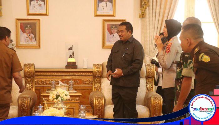 Kapolres Majalengka Hadiri Forum Silaturahmi Serikat Pekerja Bersama Pemerintah dan Forkopimda