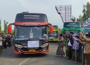 Ratusan Santri Lirboyo Asal Kendal Kembali ke Pondok dengan Fasilitas Bus Gratis