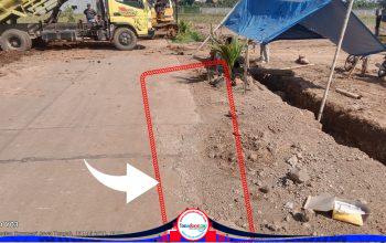 Rabat Beton yang rusak akibat dampak dari manuver dumptruk material dan dozer