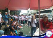 Pedagang Kopi Keliling Raup Berkah di Tengah Ramainya 2026