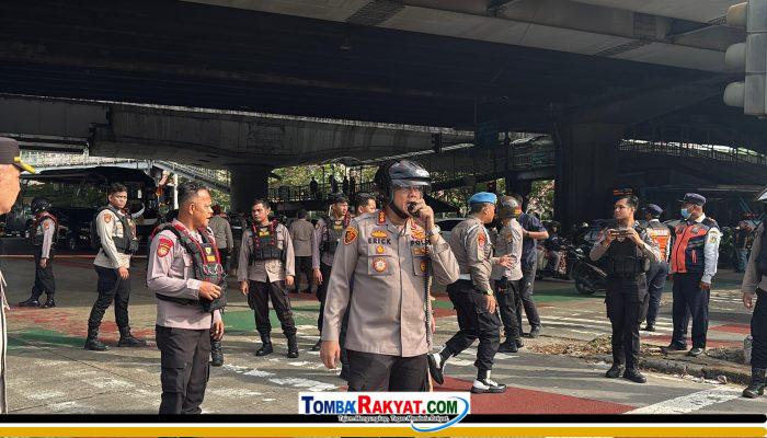 Kapolres Metro Jakarta Utara Kawal Keberangkatan 12.989 Buruh ke Aksi May Day 2026