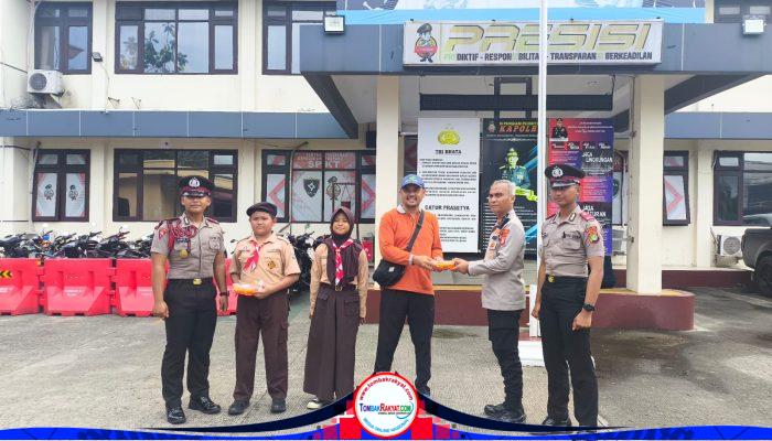 Siswa SDN 021 Tugu Utara Serahkan Hasil Panen ke Polsek Koja, Dukung Program Peduli Lingkungan