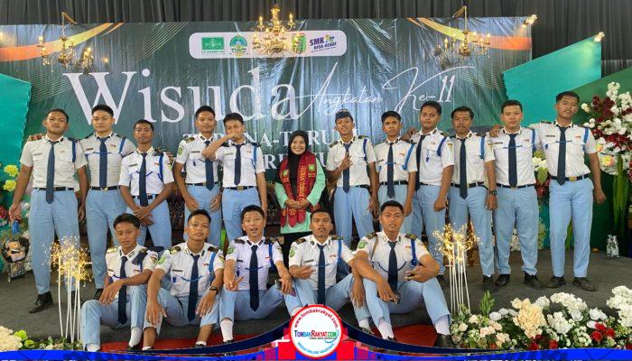WISUDA ANGKATAN XI: 274 TARUNA-TARUNI SMK VIP MA’ARIF NU 1 KEMIRI RESMI DILEPAS