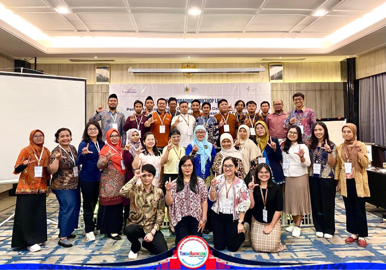 Sesi Foto bersama peserta Hybrid Upgrading Workshop Literasi Keagamaan Lintas Budaya (LKLB) Solo yang berlangsung pada 8–10 Mei 2026 di Solia Zigna Kampung Batik Laweyan.