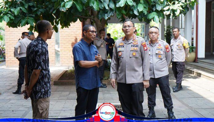 Kapolres Metro Jakarta Utara Tinjau Pengamanan Ibadah Kenaikan Isa Almasih di Gereja St. Yohanes Bosco
