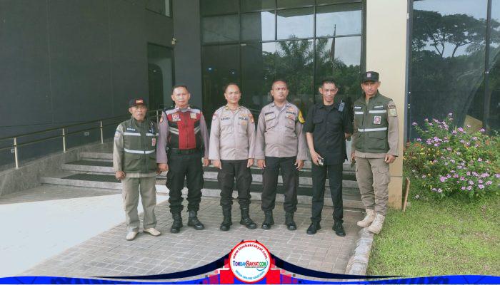 POLSEK METRO PENJARINGAN PERKETAT PENGAMANAN IBADAH KENAIKAN YESUS KRISTUS, RIBUAN JEMAAT BERIBADAH KHIDMAT DAN AMAN
