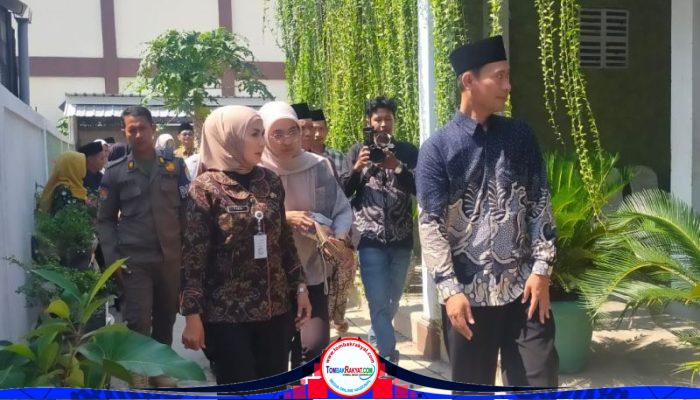 Tingkatkan Budaya Baca, Bupati Kendal Resmikan Taman Literasi MTs NU 20 Kangkung
