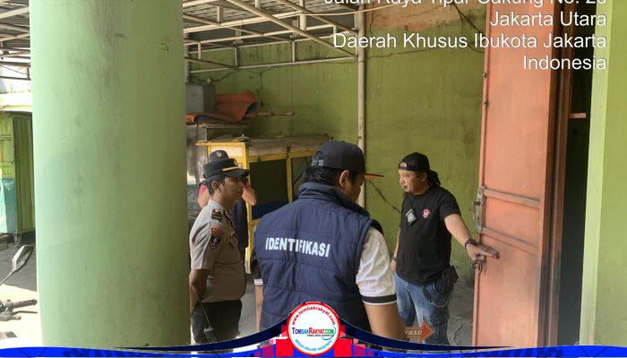 Respon Cepat 110, Polisi Olah TKP Pencurian Pajero Sport di Cilincing