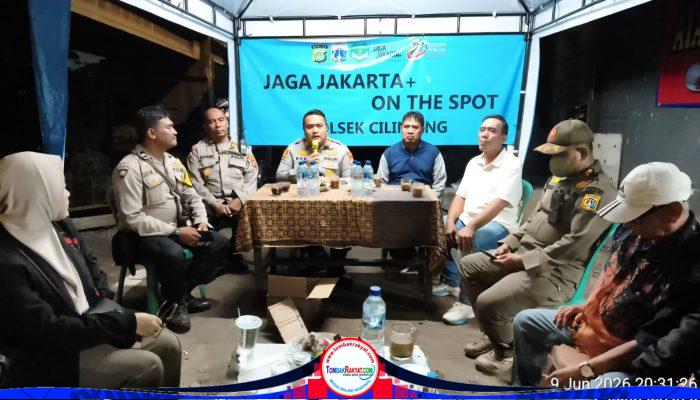 Jaga Jakarta On The Spot, Kapolsek Cilincing Ajak Warga Aktifkan Siskamling dan Bijak Bermedia Sosial
