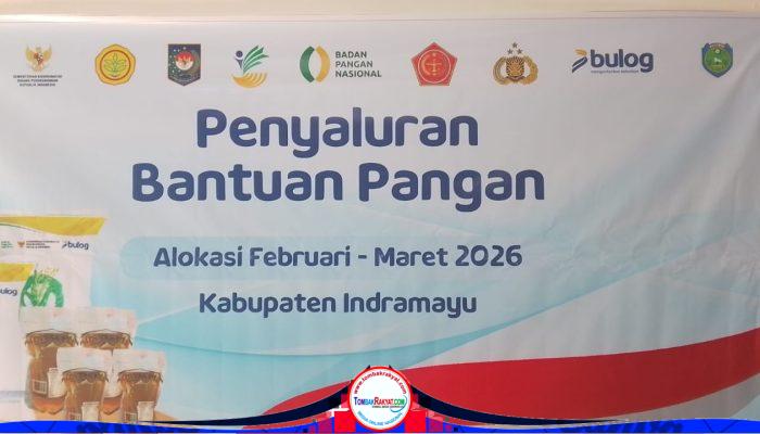 Penyaluran Bantuan Pangan RASMI di Desa Kertamulya, 889 KPM Terima Beras dan Minyak Goreng