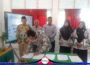 Penandatanganan Berita Acraa Rapat Sosialisasi Regrouping SDN 1 & SDN 3 Gempolsewu