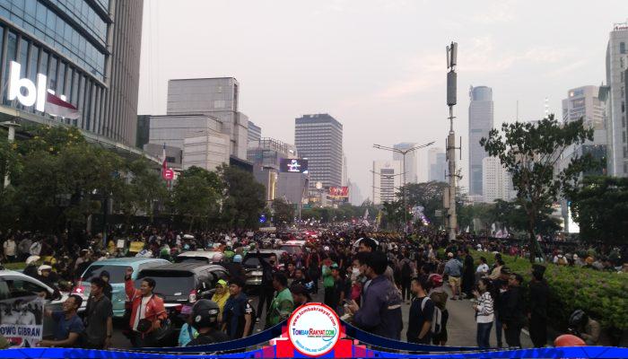 Aksi Mahasiswa di Kawasan Sudirman Berlangsung Aman, Sempat Terjadi Ketegangan dengan Aparat