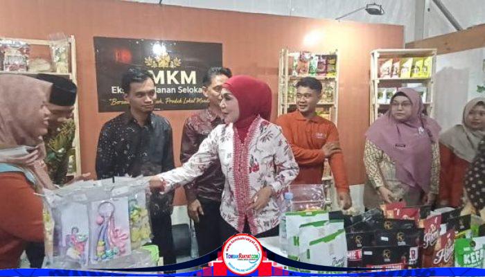 Ribuan Warga Padati Stadion Kebondalem, Bupati Dyah Kartika Permanasari Resmi Buka Kendal Open Fair dan Job Fair 2026