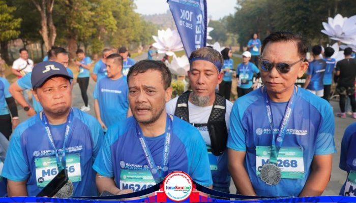 Semangat “Lari untuk Berbagi”, Ahmad Luthfi Dorong Kursi Roda Putranya di Rupiah Borobudur Playon 2026