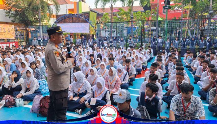 Dukung Program Jaga Jakarta, Polsek Koja Jadi Narasumber MPLS di SMK Walang Jaya