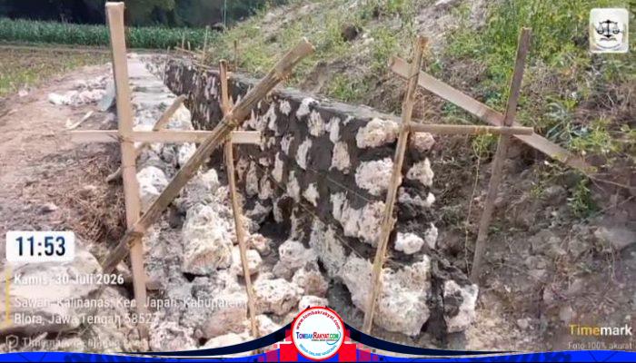 Diduga Gunakan Material Berkualitas Rendah, Proyek P3-TGAI di Blora Jadi Sorotan