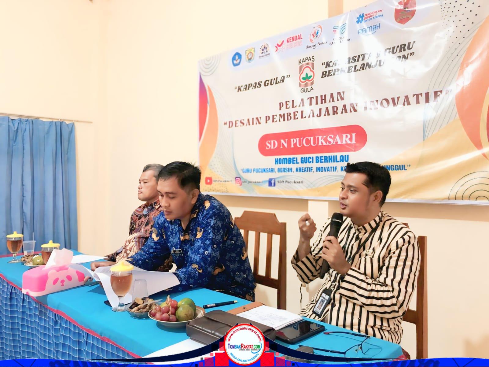 Kepala Sekolah Dasar Negeri Pucuksari, Hendi Tri Budiyanto, S.Pd. SD. gelar musyawarah nersama walimurid dan masyarakat, didampingi Pemerintah Desa dan Komite.