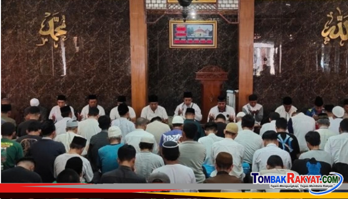 Perkuat Spiritual dan Keimanan, Lapas Klaten Gelar Pengajian dan Doa Bersama Petugas dan Warga Binaan