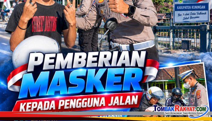 Polres Kuningan Bagikan Masker kepada Pengguna Jalan, Antisipasi Dampak Abu Vulkanik