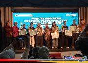 Bupati Kendal, Dyah Kartika Permanasari bersama lima finalis, Teater Apotek SMK Duta Karya Kudus, Teater Sansa SMA Negeri 1 Purwanegara Banjarnegara, Teater Pena Fiksi SMK Bina Utama Kendal, Teater Cakrawala SMA Negeri 6 Purworejo, Teater Emas MAN 1 Tegal.