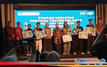 Bupati Kendal, Dyah Kartika Permanasari bersama lima finalis, Teater Apotek SMK Duta Karya Kudus, Teater Sansa SMA Negeri 1 Purwanegara Banjarnegara, Teater Pena Fiksi SMK Bina Utama Kendal, Teater Cakrawala SMA Negeri 6 Purworejo, Teater Emas MAN 1 Tegal.