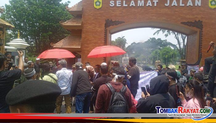 GERAKAN MASYARAKAT SIPIL BOGOR BERSATU DESAK DUGAAN KKN DIUSUT: “TOLAK KORUPSI, SELAMATKAN UANG RAKYAT